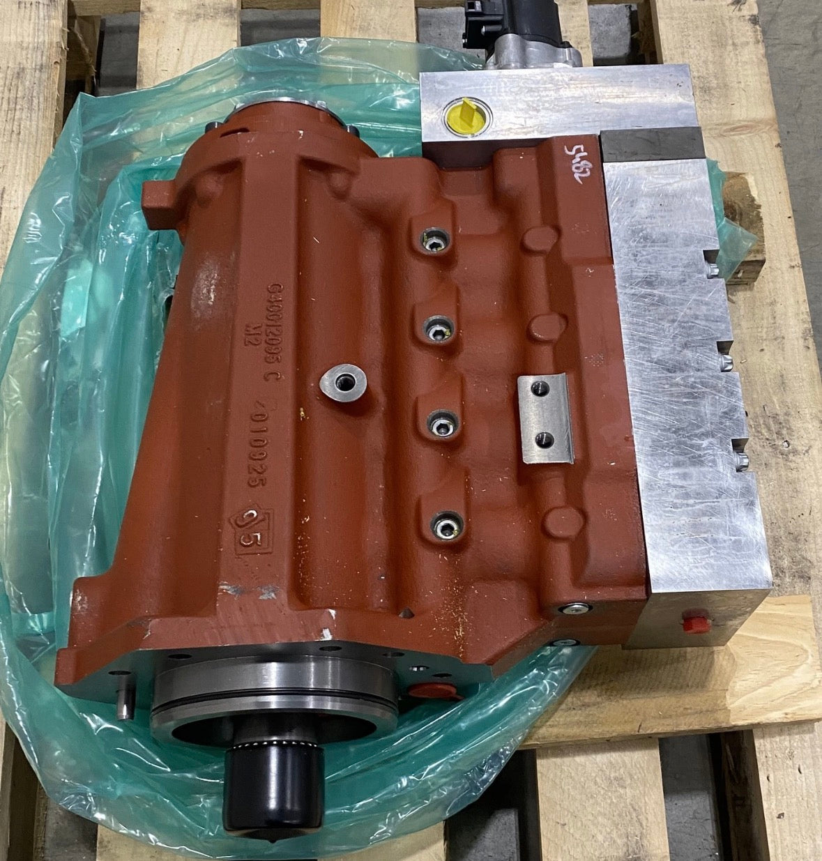 5505040
Fuel Pump
Cummins®