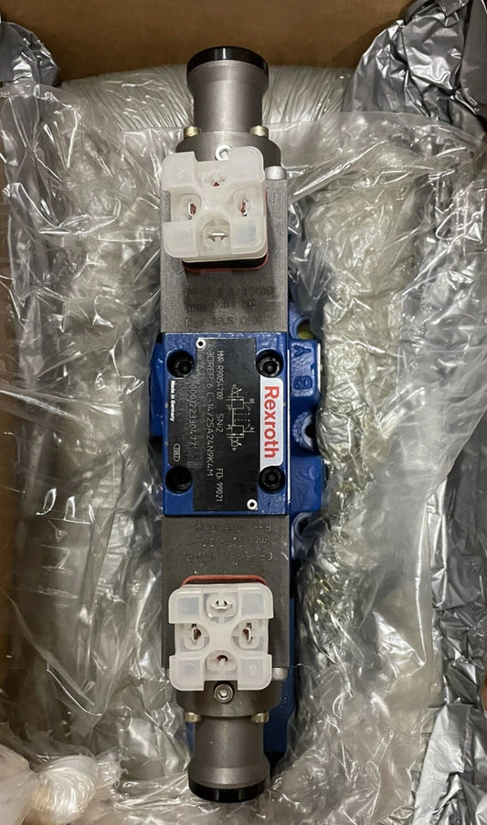 R900923021
PROPORTIONAL DIRECTIONAL VALVE 4WRZ 16 W1-150-6X/6AG24N9EK4/D3M