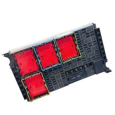 PACCAR®
P27-1287-0101 | Genuine Paccar® Fuse Cab PDC Assy Kit